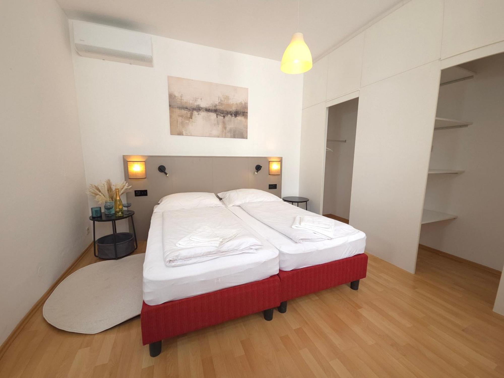 Aparthotel Amelie Wina Bagian luar foto