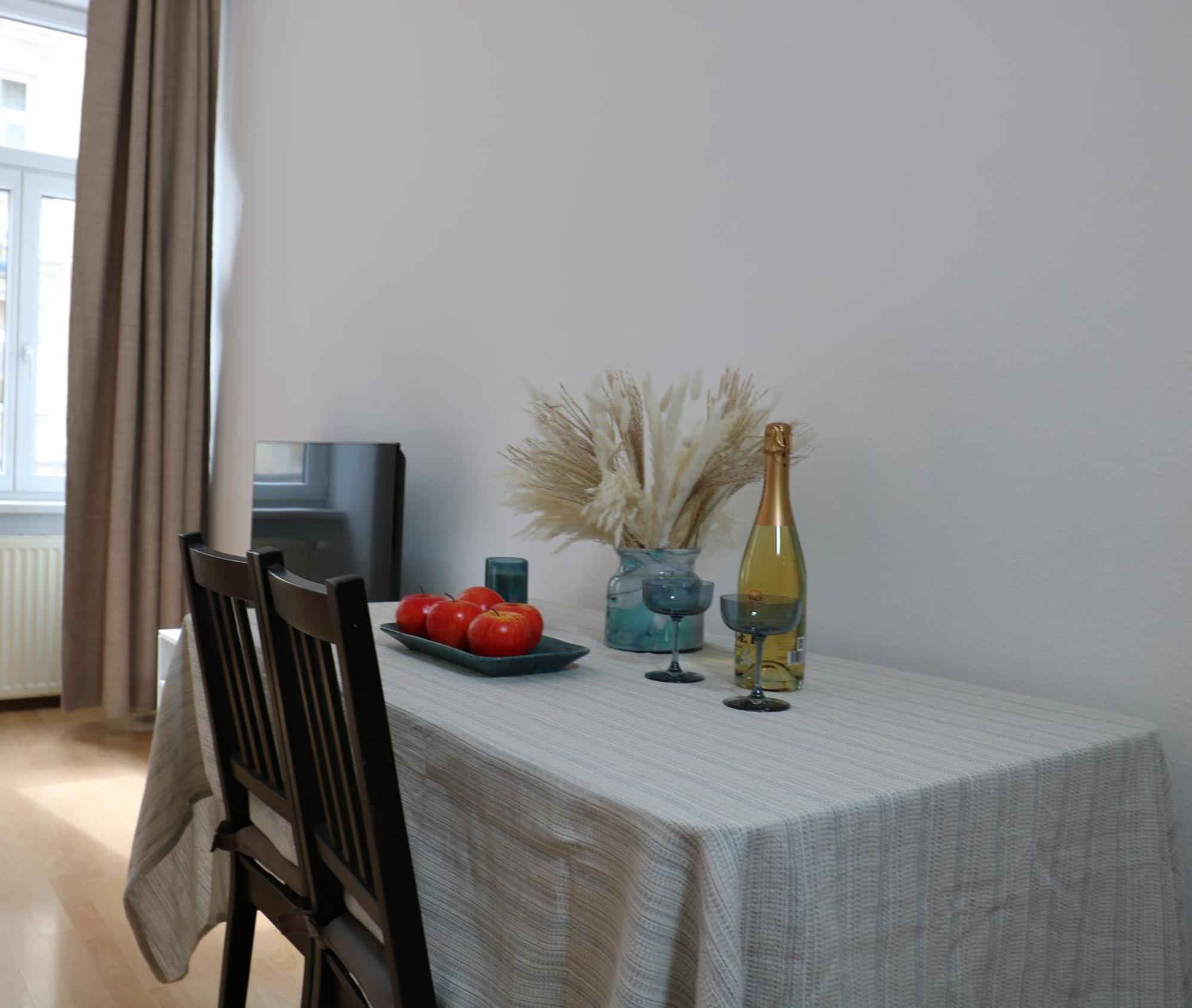 Aparthotel Amelie Wina Bagian luar foto
